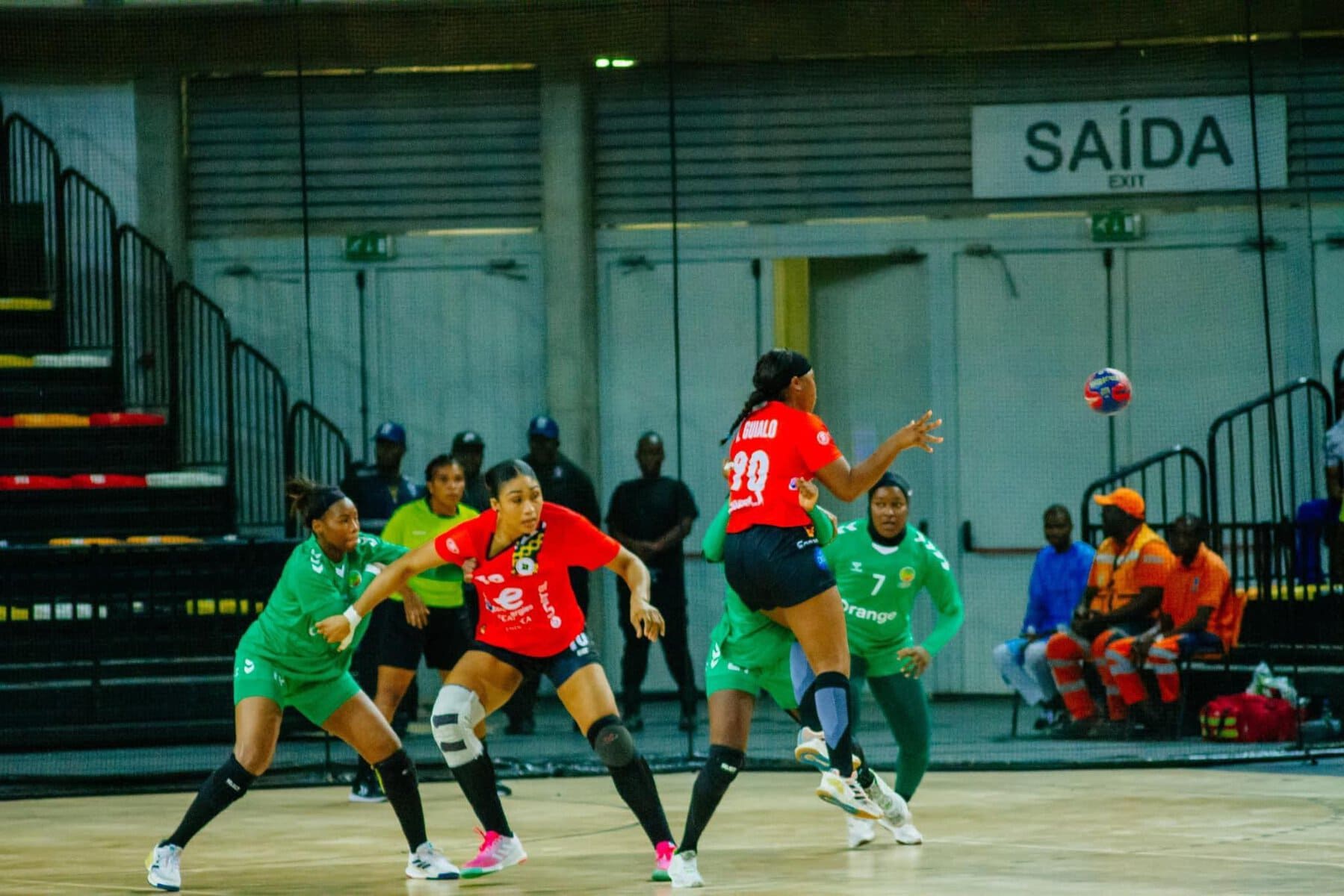 TQO 2023 - Au bout du match, l’Angola s’extirpe des griffes des Lionnes (22-21) ! - wiwsport TQO 2023 - Au bout du match, l’Angola s’extirpe des griffes des Lionnes (22-21) ! - wiwsport