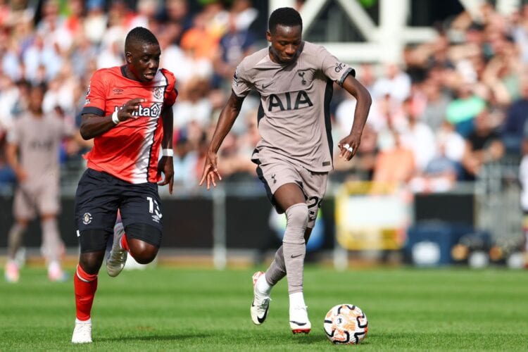 Premier League : En infériorité numérique, Tottenham s'impose à Luton et met la pression sur Manchester City - wiwsport