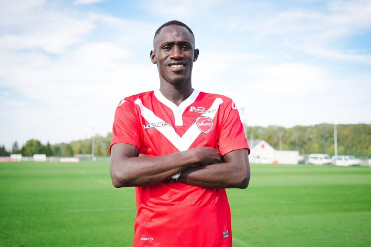 Officiel - Cheikh Ibra Diouf s’engage avec Valenciennes - wiwsport Officiel - Cheikh Ibra Diouf s’engage avec Valenciennes - wiwsport