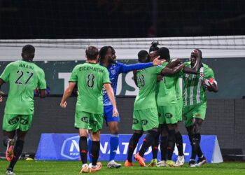 National 1 : Le Red Star d'Habib Beye domine Villefranche et s'envole en tête - wiwsport