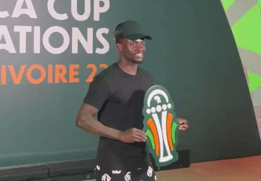 (Vidéo) Tirage au sort CAN 2023 - Sadio Mané et d’autres stars à Abidjan ! - wiwsport (Vidéo) Tirage au sort CAN 2023 - Sadio Mané et d’autres stars à Abidjan ! - wiwsport