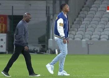 Sénégal vs Cameroun : Le fils de Pape Bouba Diop et Roger Milla ont donné le coup d’envoi ! - wiwsport