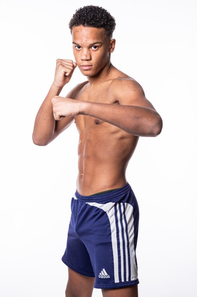 Entretien - Isakh "Le Prince" Ndoye 21 ans : "faire avec le Kickboxing ce que Sadio Mané a fait avec le football" - wiwsport Entretien - Isakh "Le Prince" Ndoye 21 ans : "faire avec le Kickboxing ce que Sadio Mané a fait avec le football" - wiwsport