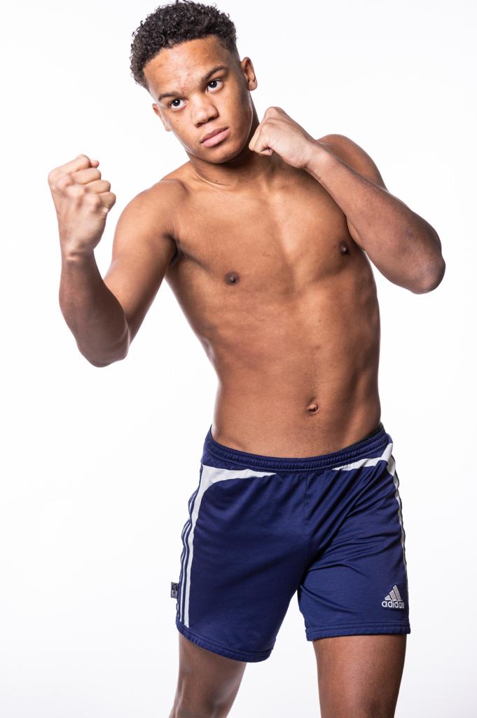 Entretien - Isakh "Le Prince" Ndoye 21 ans : "faire avec le Kickboxing ce que Sadio Mané a fait avec le football" - wiwsport Entretien - Isakh "Le Prince" Ndoye 21 ans : "faire avec le Kickboxing ce que Sadio Mané a fait avec le football" - wiwsport