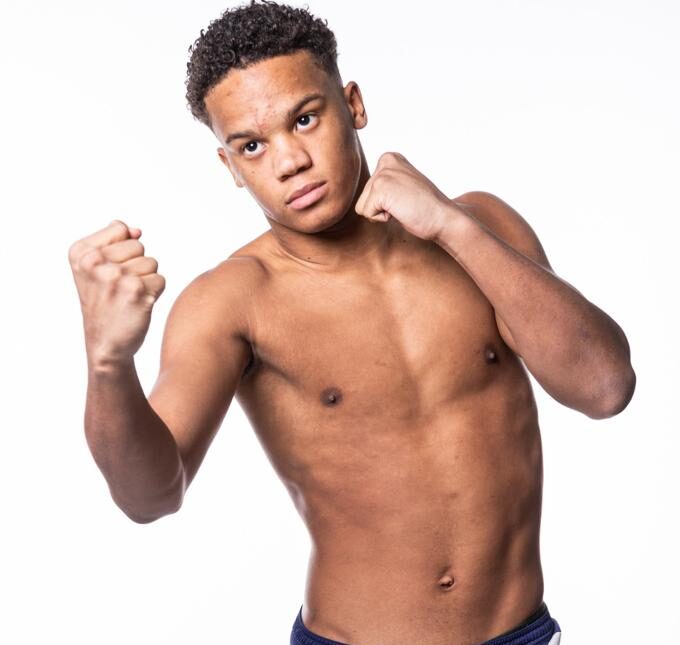 Entretien - Isakh "Le Prince" Ndoye 21 ans : "faire avec le Kickboxing ce que Sadio Mané a fait avec le football" - wiwsport Entretien - Isakh "Le Prince" Ndoye 21 ans : "faire avec le Kickboxing ce que Sadio Mané a fait avec le football" - wiwsport