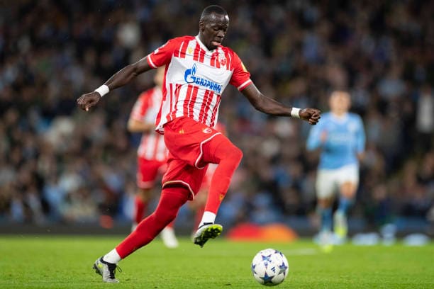Ligue des Champions : Chérif Ndiaye ouvre le score pour l'Etoile Rouge face aux Young Boys (vidéo) - wiwsport Ligue des Champions : Chérif Ndiaye ouvre le score pour l'Etoile Rouge face aux Young Boys (vidéo) - wiwsport