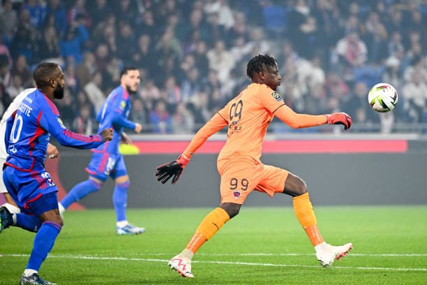 Ligue 1 : Mory Diaw et Clermont enfoncent Lyon et signent leur première victoire - wiwsport Ligue 1 : Mory Diaw et Clermont enfoncent Lyon et signent leur première victoire - wiwsport
