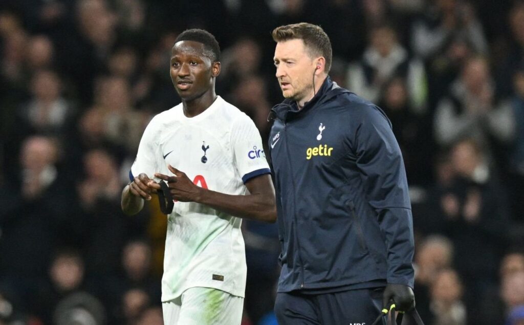 Tottenham : Nouvelles rassurantes pour Pape Matar Sarr, dont la sortie contre Fulham était prévue - wiwsport Tottenham : Nouvelles rassurantes pour Pape Matar Sarr, dont la sortie contre Fulham était prévue - wiwsport
