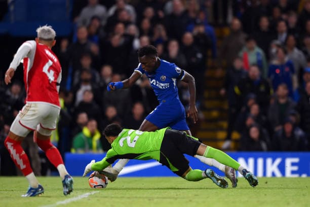Premier League : Chelsea craque et laisse filer la victoire face à Arsenal - wiwsport Premier League : Chelsea craque et laisse filer la victoire face à Arsenal - wiwsport