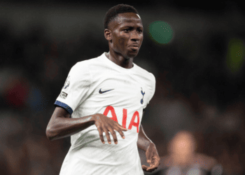 Premier League : Pape Matar Sarr titulaire avec Tottenham contre Crystal Palace - wiwsport
