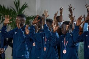 Football : Les Lions malentendants reçus et honorés par le Président de la république - wiwsport