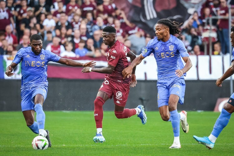 Ligue 1 : Le FC Metz s'incline contre "l'invincible" OGC Nice - wiwsport Ligue 1 : Le FC Metz s'incline contre "l'invincible" OGC Nice - wiwsport