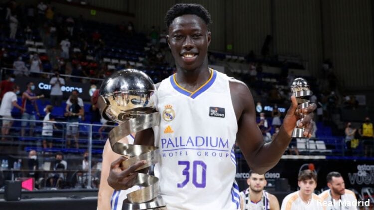 Basketball : Le Real Madrid présente ses condoléances à son joueur Eli John Ndiaye suite au décès de sa mère - wiwsport