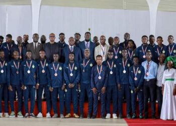 Football : Les Lions malentendants reçus et honorés par le Président de la république - wiwsport