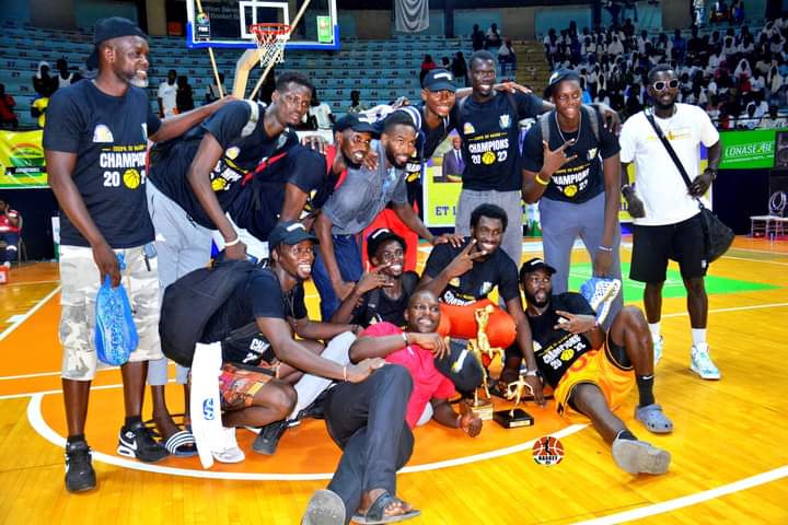Basket - Coupe du maire de Dakar /Hommes : Treize ans après, la JA décroche son 5e titre devant le DUC (66-59) - wiwsport Basket - Coupe du maire de Dakar /Hommes : Treize ans après, la JA décroche son 5e titre devant le DUC (66-59) - wiwsport
