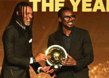 Aliou Cissé sur Rigobert Song : "On se parlait au téléphone, mais depuis qu'il sait qu'on va les jouer, je ne l'ai plus (rires)..." - wiwsport