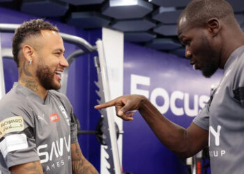 Al-Hilal - Kalidou Koulibaly soutient Neymar, victime d'une grave blessure - wiwsport