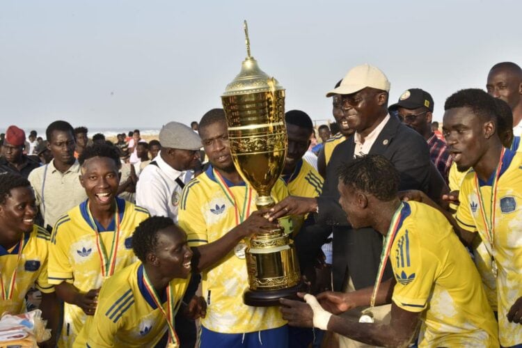 Satisfait du niveau du championnat, Augustin Senghor félicite la constance du beach soccer : "C'est une discipline qui a commencé à gagner bien avant ..." - wiwsport Satisfait du niveau du championnat, Augustin Senghor félicite la constance du beach soccer : "C'est une discipline qui a commencé à gagner bien avant ..." - wiwsport
