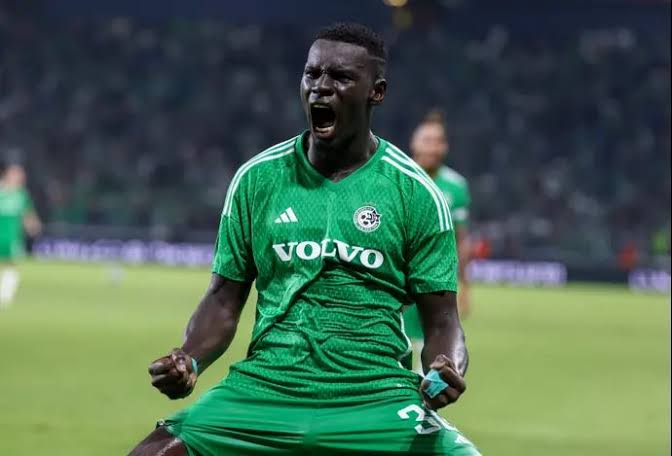 Ligue Europa : Malgré un but d'Abdoulaye Seck, le Maccabi Haïfa craque et se fait renverser par Villarreal - wiwsport Ligue Europa : Malgré un but d'Abdoulaye Seck, le Maccabi Haïfa craque et se fait renverser par Villarreal - wiwsport