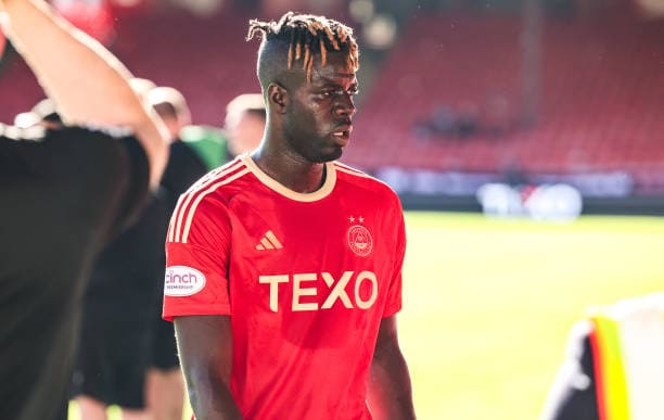 Racisme - L’UEFA va ouvrir une enquête sur l’affaire Pape Habib Gueye en Grèce ! - wiwsport ABERDEEN, SCOTLAND - SEPTEMBER 03: Aberdeen's Pape Habib Gueye at full time during a cinch Premiership match between Aberdeen and Hibernian at Pittodrie, on September 03, 2023, in Aberdeen, Scotland. (Photo by Paul Phelan/SNS Group via Getty Images)