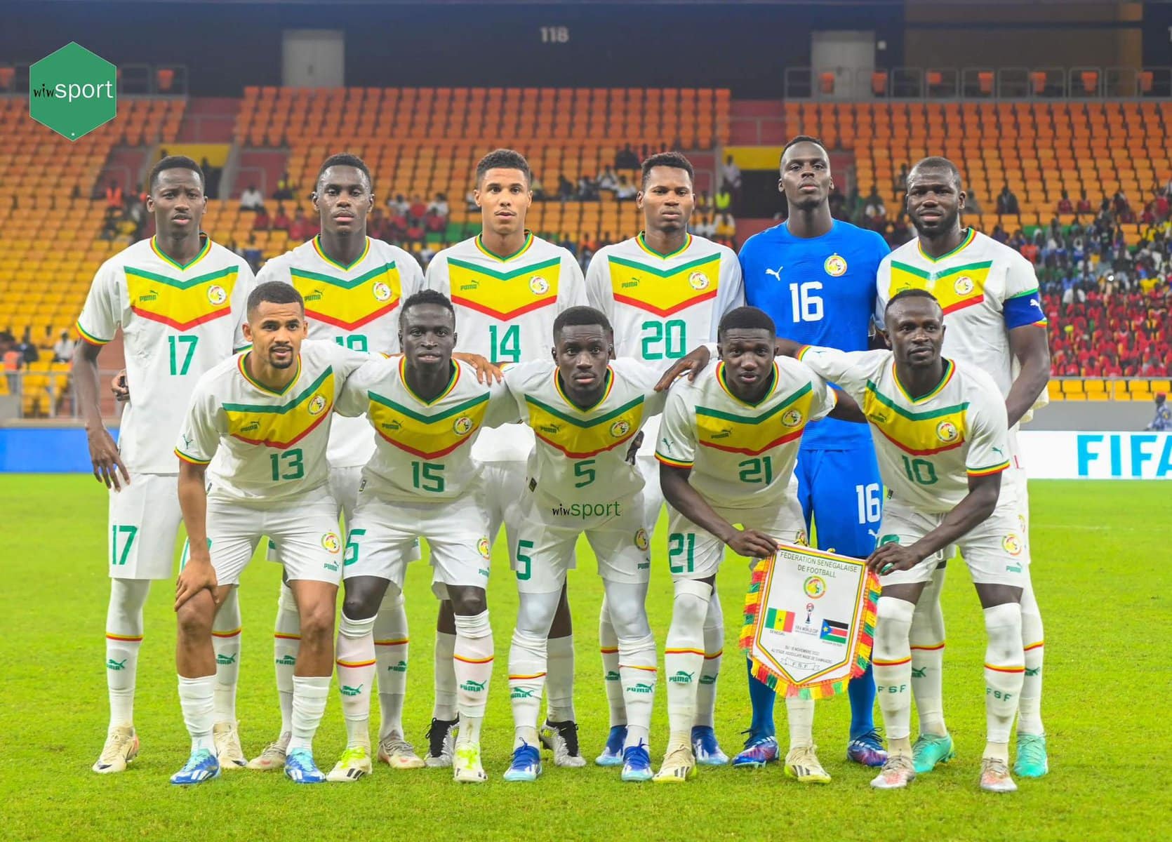 Équipe nationale - Edouard Mendy a retrouvé ses gants ! - wiwsport Équipe nationale - Edouard Mendy a retrouvé ses gants ! - wiwsport