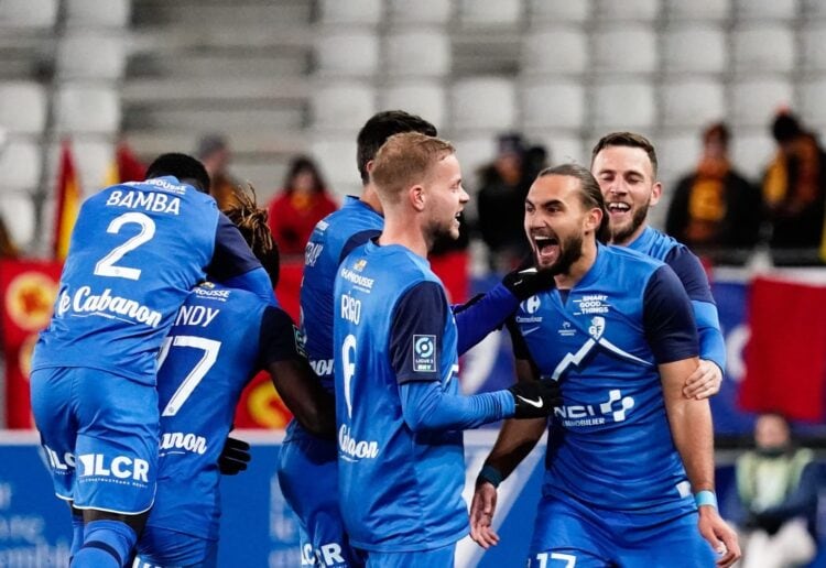 Ligue 2 : Grenoble s'impose contre Rodez avec un but de Mamadou Diarra - wiwsport Ligue 2 : Grenoble s'impose contre Rodez avec un but de Mamadou Diarra - wiwsport