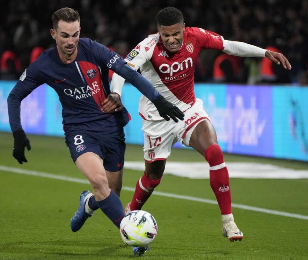 Ligue 1 : L'AS Monaco chute face au PSG dans un match de très haut niveau - wiwsport
