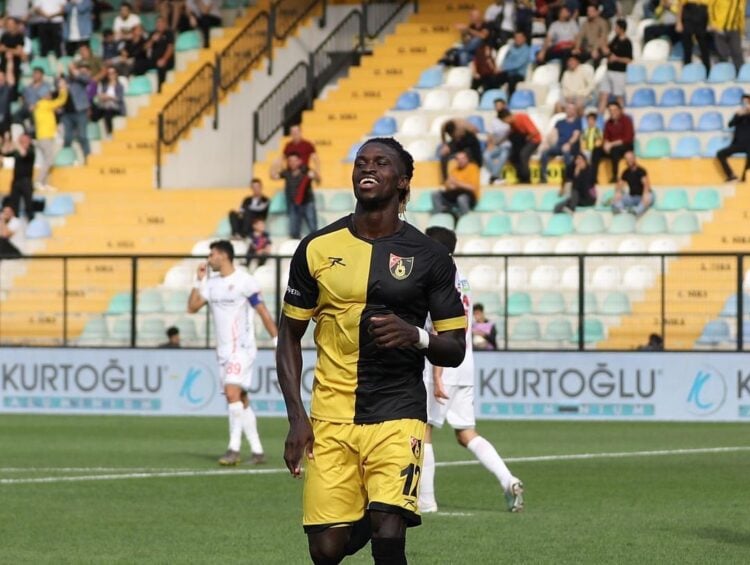 Süper Lig : Mamadou Mendy offre la victoire à Istanbulspor face à Hatayspor - wiwsport Süper Lig : Mamadou Mendy offre la victoire à Istanbulspor face à Hatayspor - wiwsport