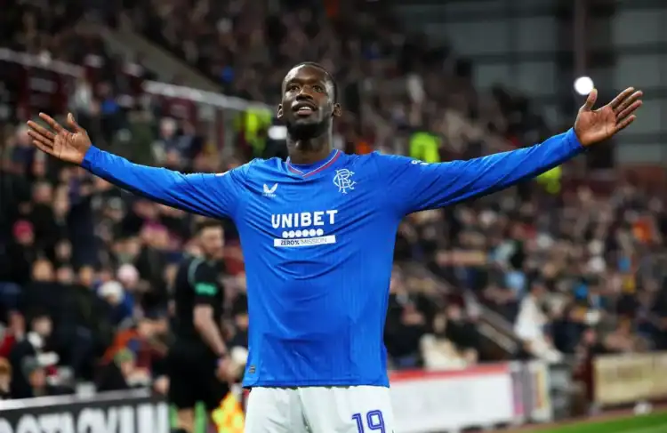 Glasgow Rangers : Abdallah Sima ouvre la porte à un transfert définitif - wiwsport Glasgow Rangers : Abdallah Sima ouvre la porte à un transfert définitif - wiwsport