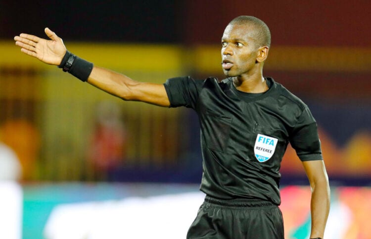 CAN Côte d’Ivoire 2023 : Un arbitre central et deux assistants sénégalais retenus par la CAF - wiwsport CAN Côte d’Ivoire 2023 : Un arbitre central et deux assistants sénégalais retenus par la CAF - wiwsport
