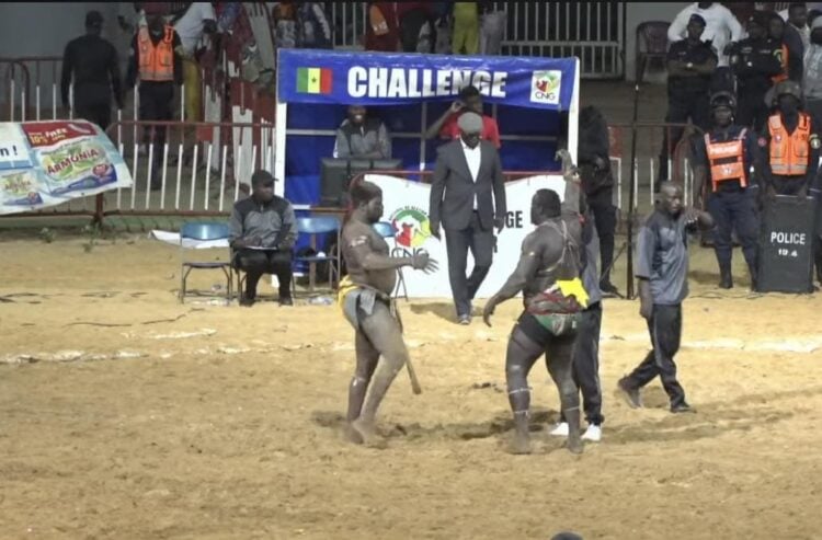 (Vidéo) La VAR confirme la victoire rapide de Serigne Ndiaye 2 sur Bébé Saloum ! - wiwsport