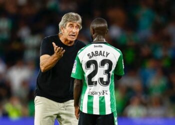 Manuel Pellegrini : « Sabaly présent à la CAN ? Espérons qu'il récupérerait le plus tôt possible pour jouer... » - wiwsport