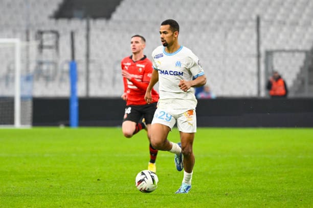 OM : Iliman Ndiaye lourdement sanctionné après son carton rouge contre Rennes - wiwsport OM : Iliman Ndiaye lourdement sanctionné après son carton rouge contre Rennes - wiwsport
