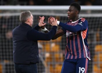 Nottingham Forest : L'entraîneur de Moussa Niakhaté et Cheikhou Kouyaté viré - wiwsport