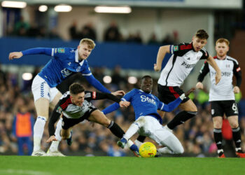 League Cup : Idrissa Gueye rate son penalty, Everton éliminé aux tirs par Fulham - wiwsport