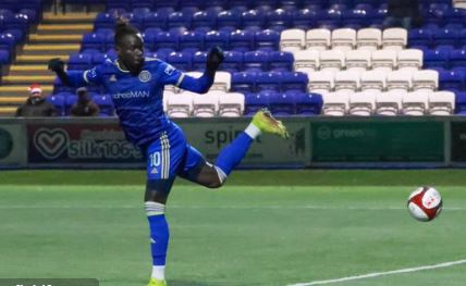 Macclesfield FC : Baye Oumar Niasse inscrit un triplé pour ses débuts - wiwsport Macclesfield FC : Baye Oumar Niasse inscrit un triplé pour ses débuts - wiwsport