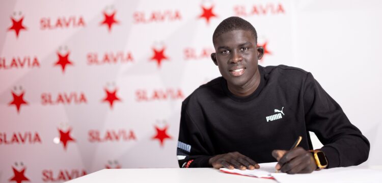 Mercato - Officiel : El Hadji Malick Diouf signe au Slavia Prague jusqu'en 2028 - wiwsport