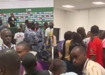 CAN 2023 – Sénégal vs Guinée : Une bagarre éclate entre les journalistes Sénégalais et Guinéens