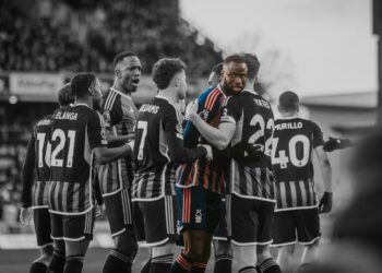 Nottingham Forest : Les joueurs porteront des brassards noirs, ce soir, en mémoire du père de Cheikhou Kouyaté - wiwsport