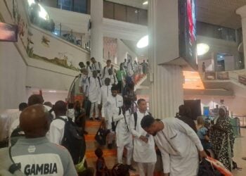 CAN 2023 - En manque d’oxygène dans l’avion, la Gambie rebrousse chemin ! - wiwsport