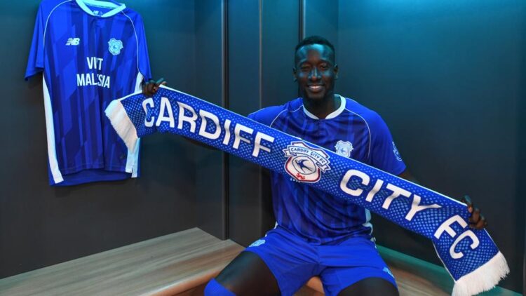 Mercato : Famara Diédhiou retourne en Championship et s'engage officiellement avec Cardiff - wiwsport Mercato : Famara Diédhiou retourne en Championship et s'engage officiellement avec Cardiff - wiwsport