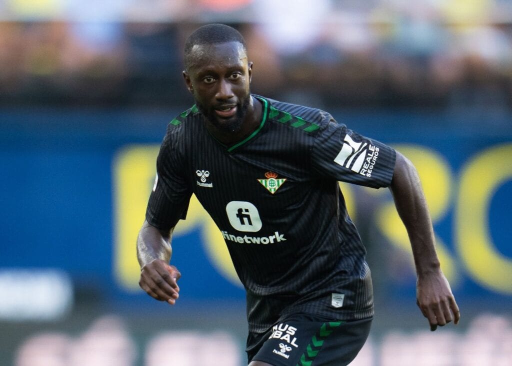 Real Betis : La convocation de Youssouf Sabaly pour la CAN agace - wiwsport Real Betis : La convocation de Youssouf Sabaly pour la CAN agace - wiwsport