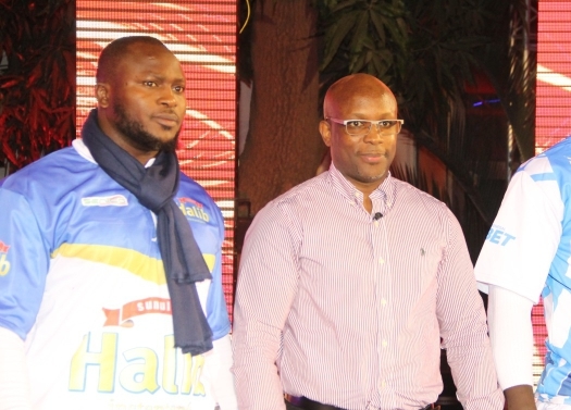 Makane Mbengue : "Modou Lô a gagné le droit de décider de sa carrière et de choisir l'adversaire qu'il veut affronter" - wiwsport Makane Mbengue : "Modou Lô a gagné le droit de décider de sa carrière et de choisir l'adversaire qu'il veut affronter" - wiwsport