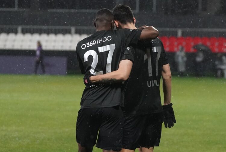 SüperLig : Mame Baba Thiam marque contre son ancienne équipe Kasimpasa qui s'incline devant Pendikspor (3-2) - wiwsport SüperLig : Mame Baba Thiam marque contre son ancienne équipe Kasimpasa qui s'incline devant Pendikspor (3-2) - wiwsport