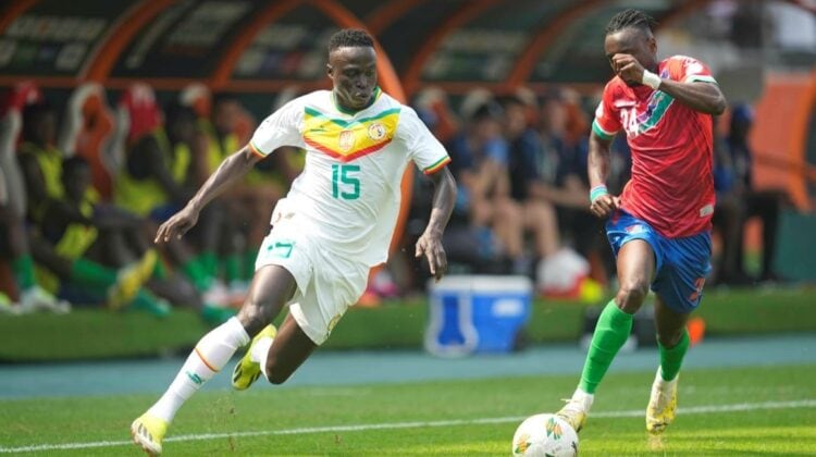 Krépin Diatta sur Lamine Camara : "C'est un jeune qui est à l'écoute et qui est généreux dans l'effort, il est à féliciter" - wiwsport