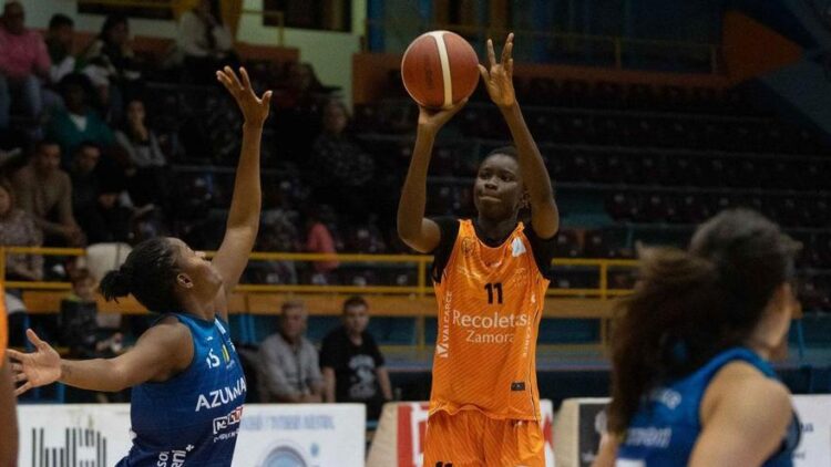 LF Challenge : Ndioma Kane (19 points, 7 rebonds) signe son retour malgré la défaite de Zamora - wiwsport LF Challenge : Ndioma Kane (19 points, 7 rebonds) signe son retour malgré la défaite de Zamora - wiwsport