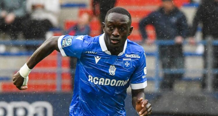 Ligue 2 BKT - J24 : L'AJ Auxerre de Assane Dioussé s'impose au finish devant Angers de Joseph Lopy (1-0) - wiwsport Ligue 2 BKT - J24 : L'AJ Auxerre de Assane Dioussé s'impose au finish devant Angers de Joseph Lopy (1-0) - wiwsport