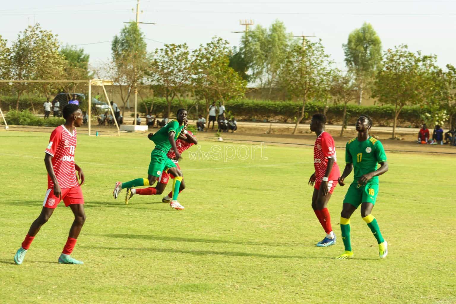 Tout en images : Equipe Nationale U20 - Sonacos dos à dos (0-0) - wiwsport