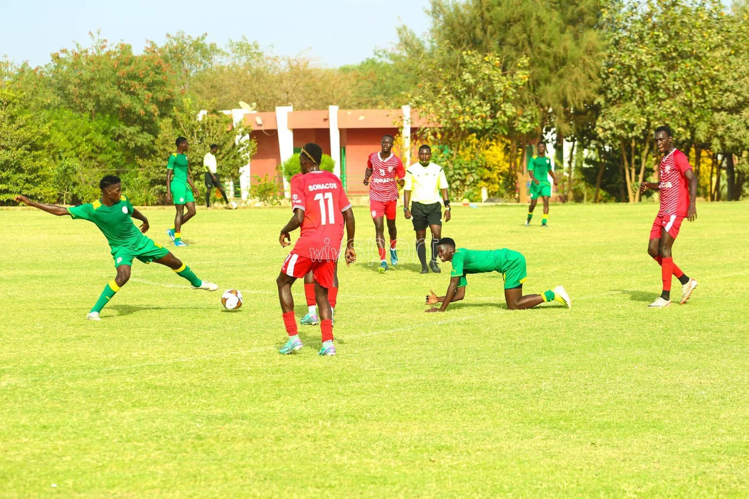 Tout en images : Equipe Nationale U20 - Sonacos dos à dos (0-0) - wiwsport