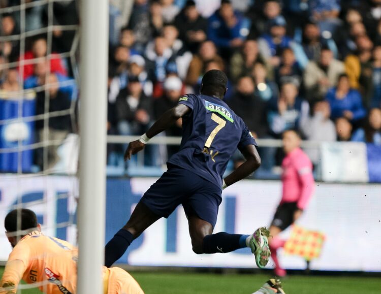 Süper Lig : Porté par Mamadou Fall, Kasımpaşa enchaîne et enfonce l'Adana Demirspor de Pape Abou Cissé - wiwsport Süper Lig : Porté par Mamadou Fall, Kasımpaşa enchaîne et enfonce l'Adana Demirspor de Pape Abou Cissé - wiwsport